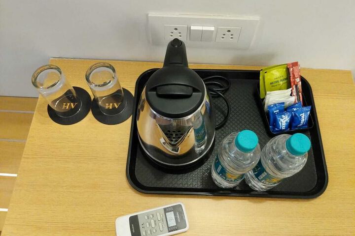 Breakfast/Coffee Service 32 of 67