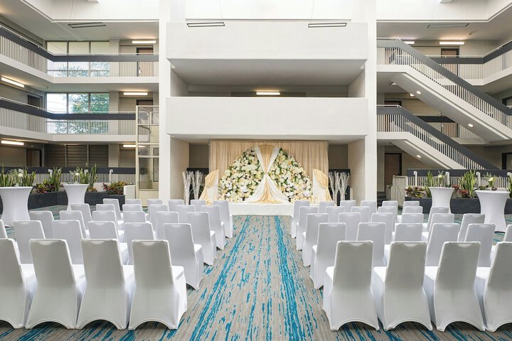 Ballroom/Hall 40 of 59