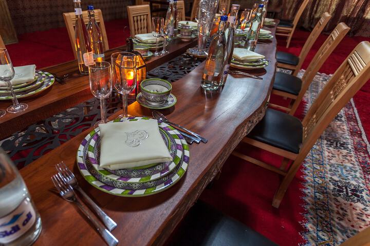Dining 23 of 32