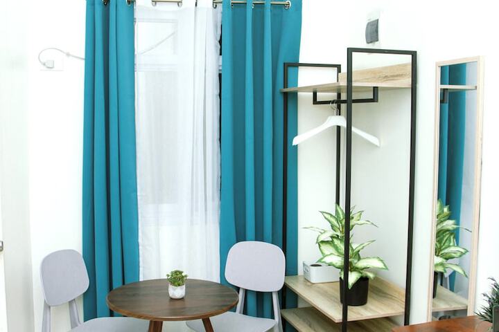 Room 13 of 23