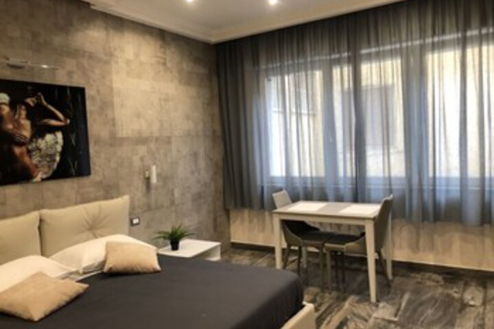 Room 70 of 82