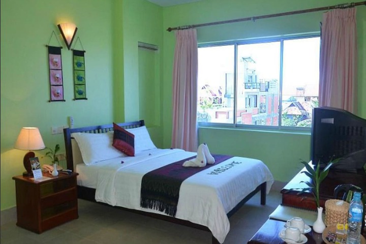 Room 25 of 65