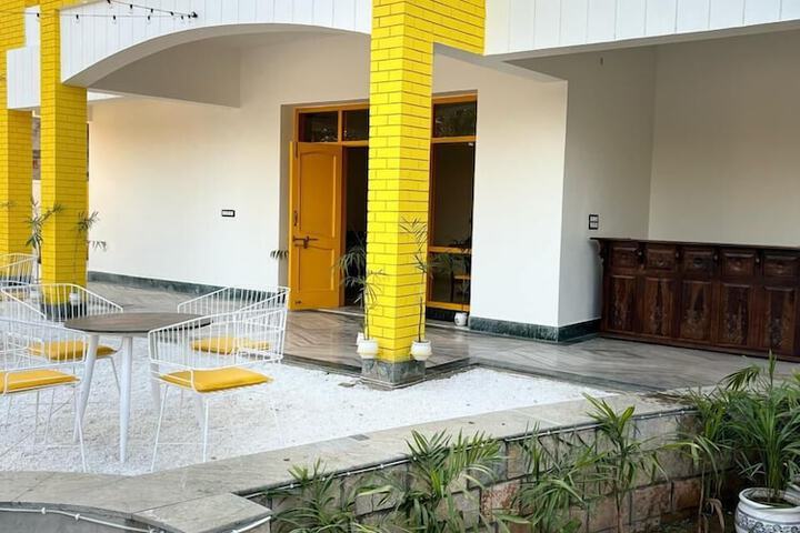 Hotel 73 of 78