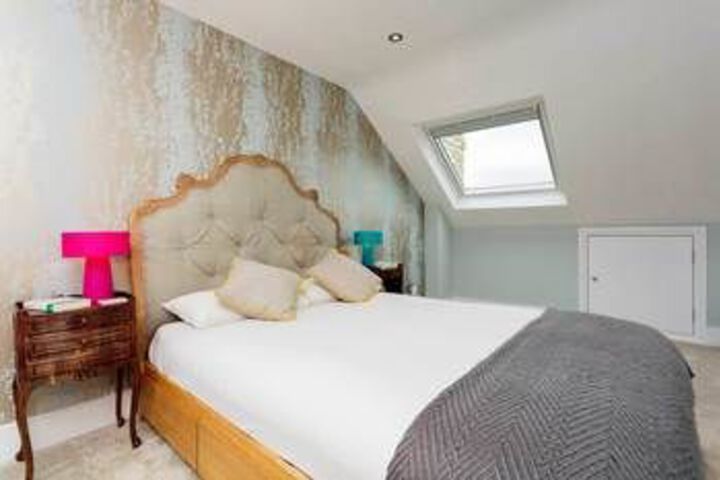 Room 7 of 23