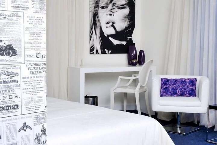Room 42 of 83