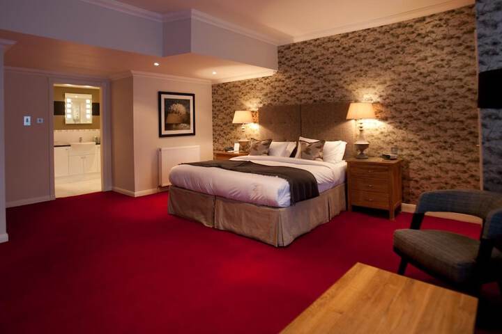 Room 16 of 42