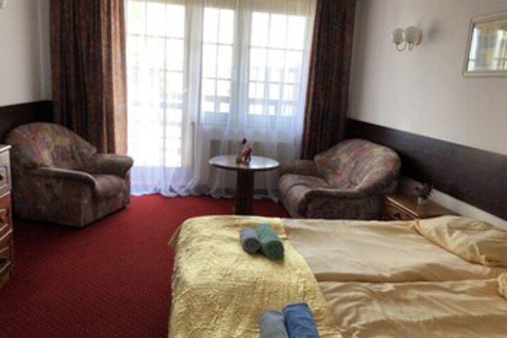 Room 34 of 43