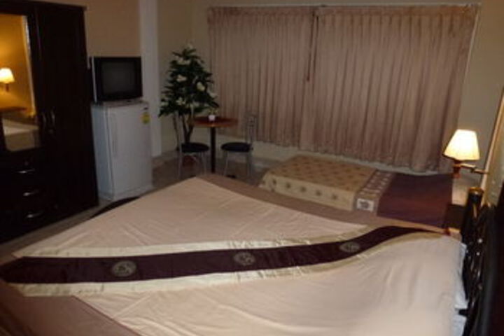Room 17 of 22