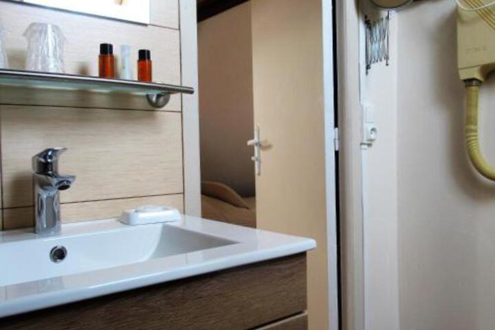 General 16 of 72