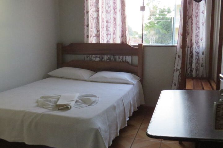 Room 10 of 11