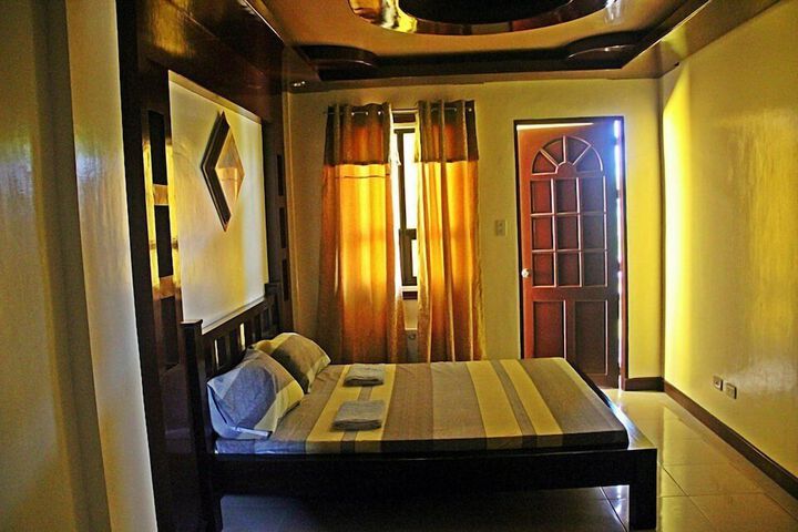 Room 5 of 31