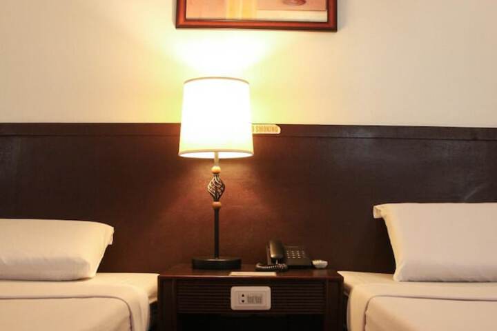 Room 15 of 50