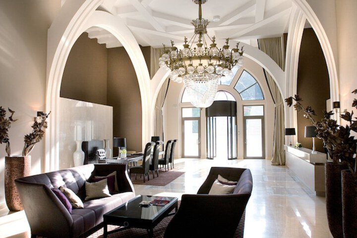 Hotel Interior 4 of 141
