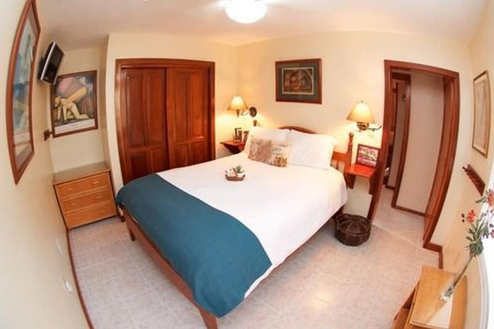 Room 13 of 64