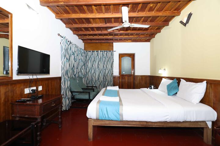 Room 16 of 35