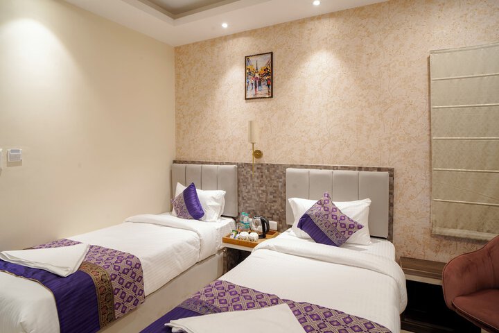 Room 28 of 52