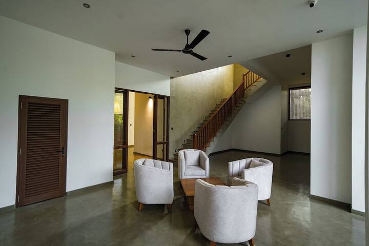 Room 14 of 27