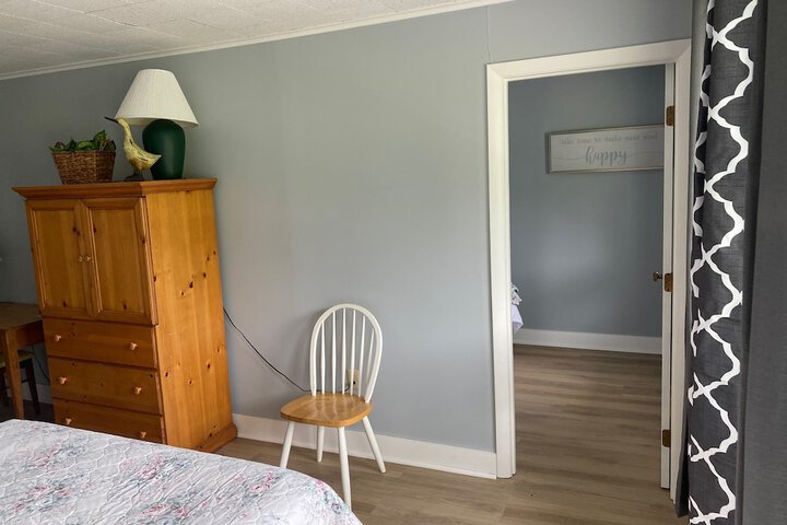 Room 42 of 205