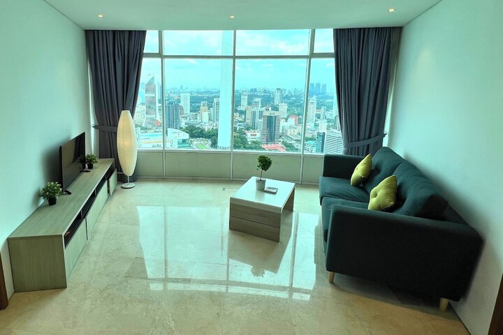 Room 11 of 20
