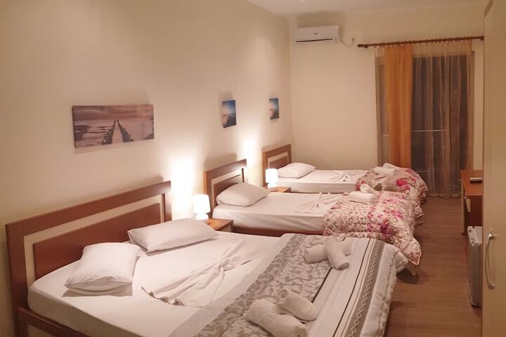 Room 4 of 21