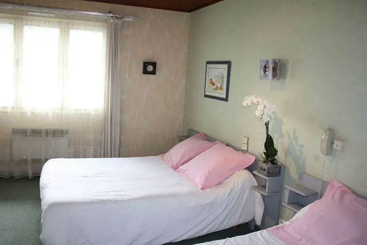 Room 4 of 19