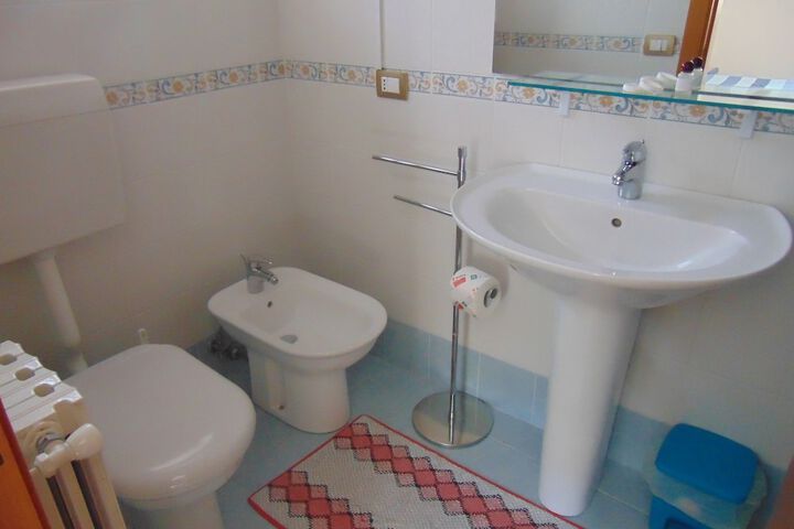 Room 18 of 61