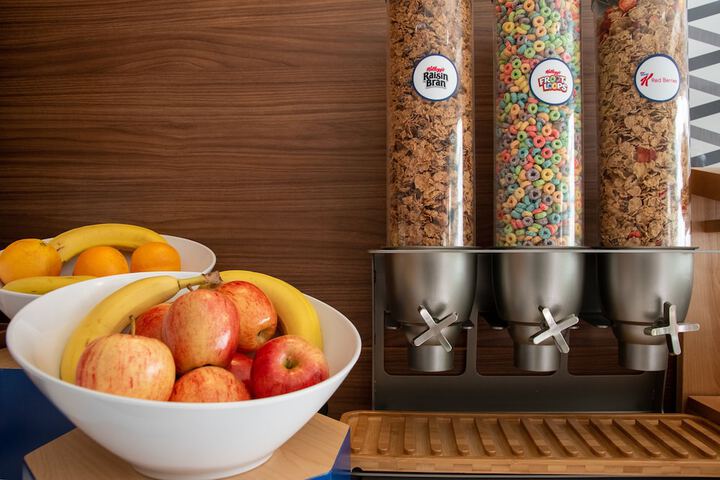 Breakfast/Coffee Service 39 of 50