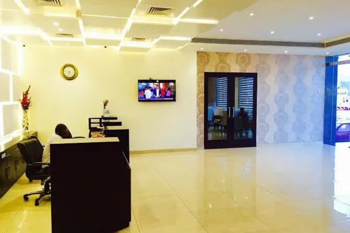 Room 4 of 12