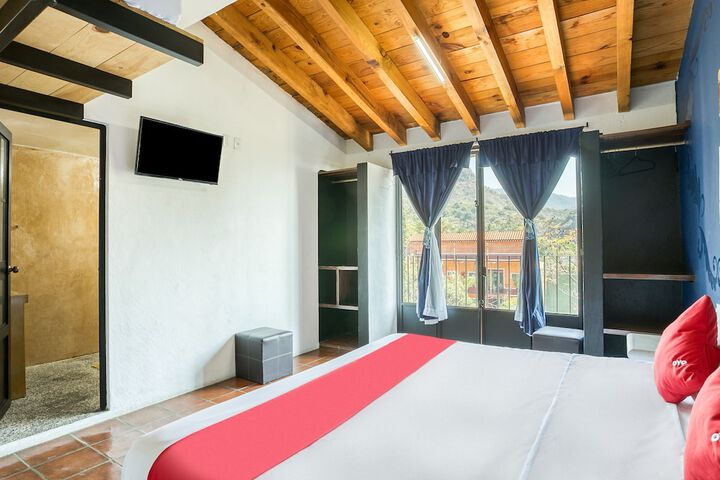 Room 35 of 65