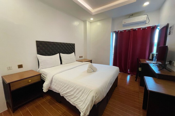 Room 49 of 79