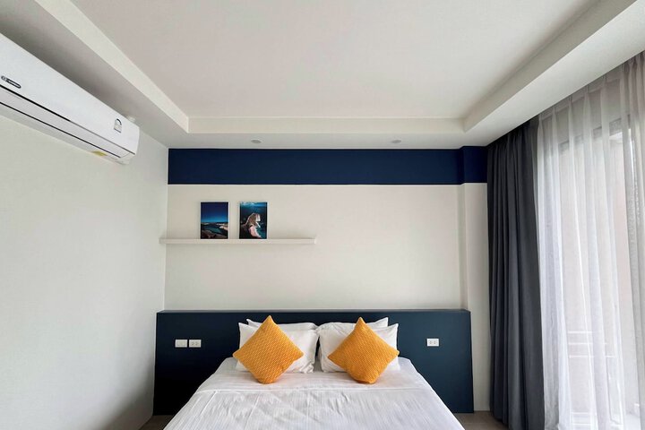 Room 7 of 52