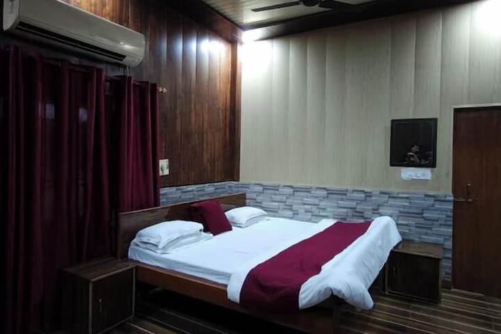Room 12 of 54