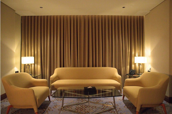 Room 7 of 17
