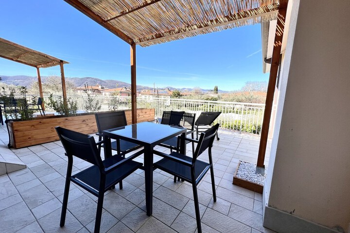 Terrace/Patio 35 of 74