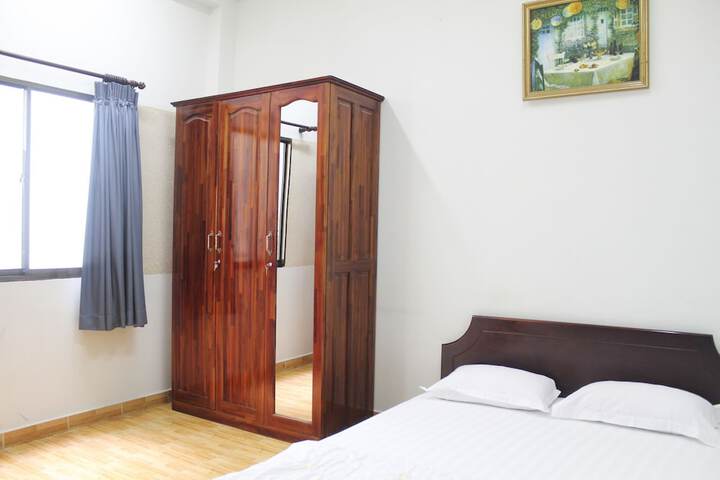 Room 26 of 47