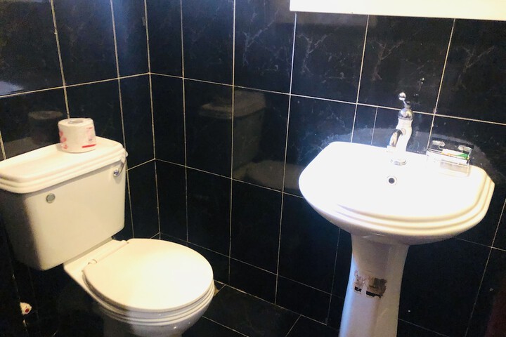 Room 14 of 14