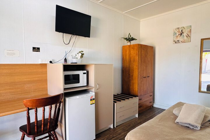 Room 18 of 39