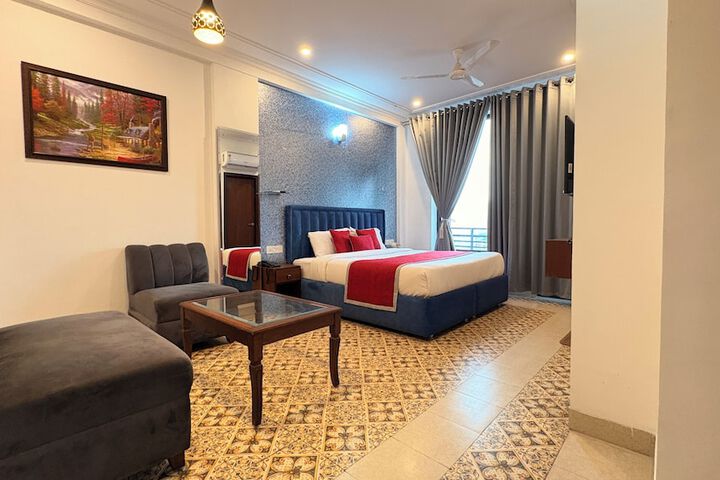 Room 16 of 31