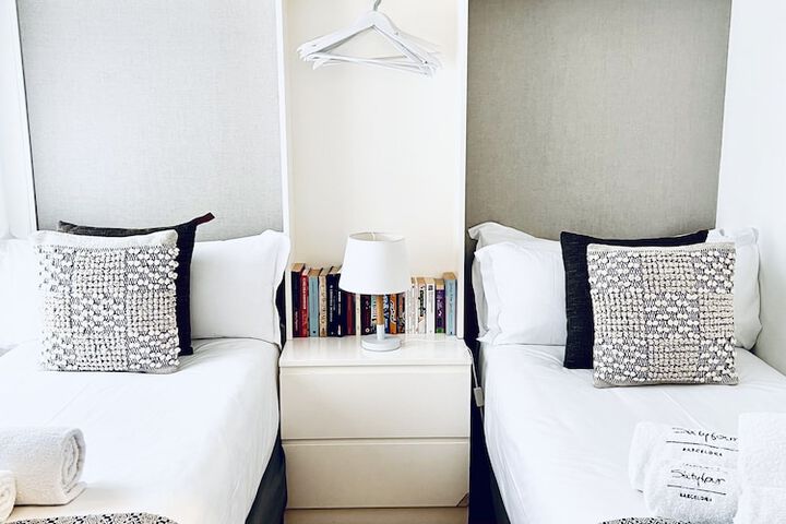 Room 16 of 65