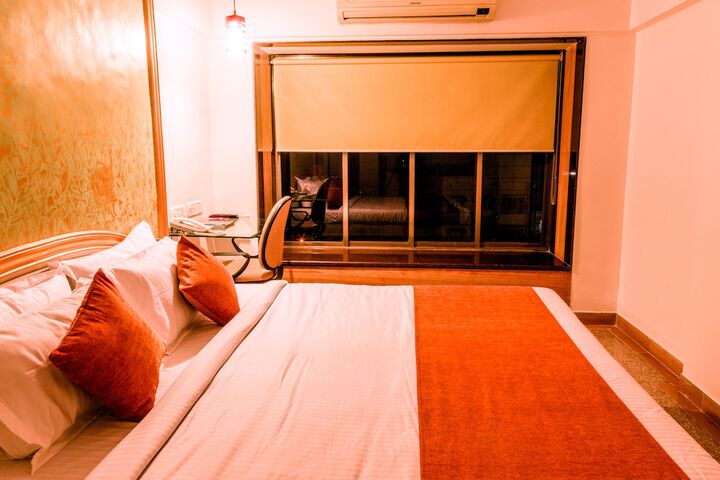 Room 5 of 22