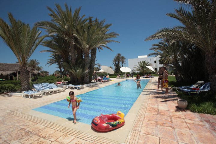 Hotel with Pool