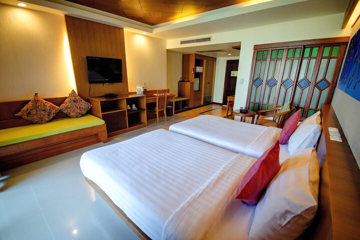 Room 4 of 41