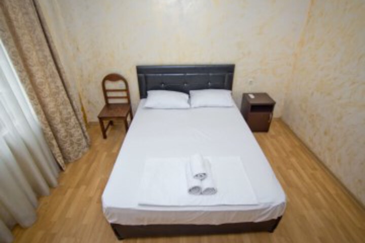 Room 53 of 93