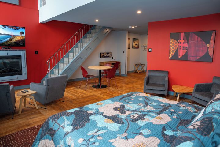 Room 3 of 50