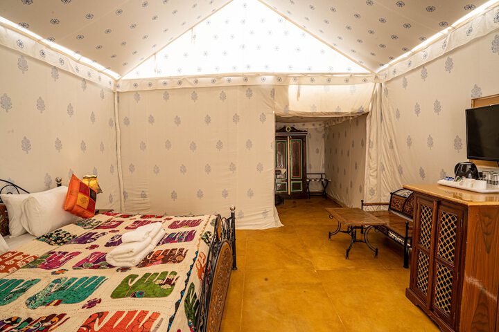 Room 19 of 99