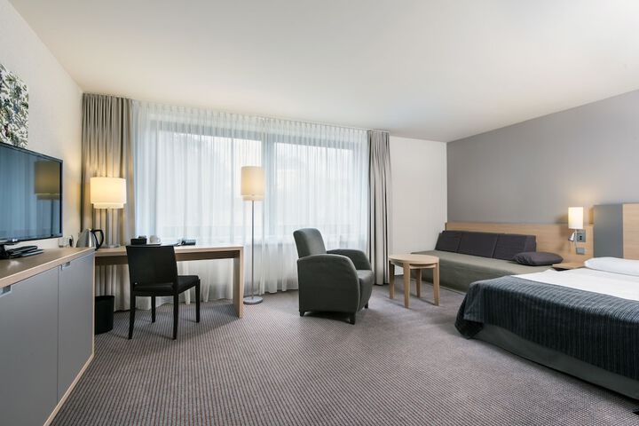 Room 7 of 34