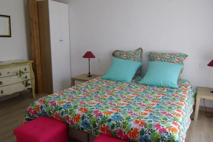 Room 4 of 15