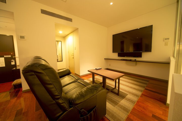 Room 18 of 75