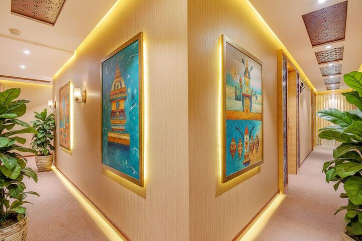 Hotel Interior 4 of 33