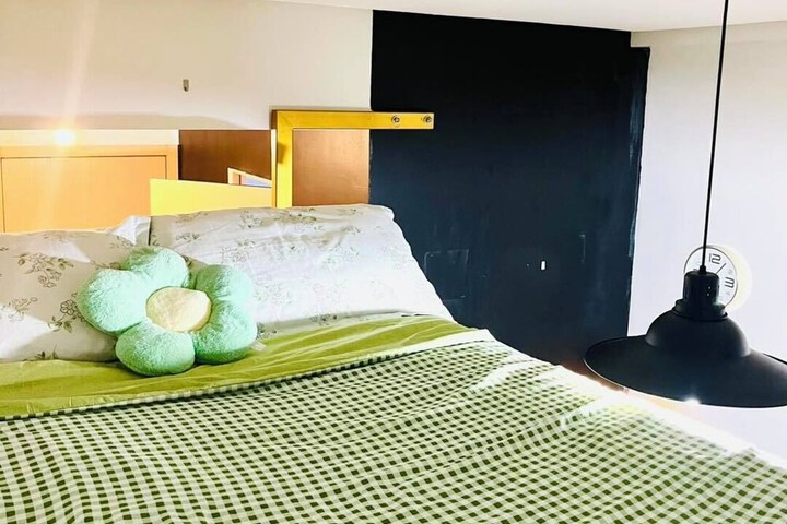 Room 2 of 13